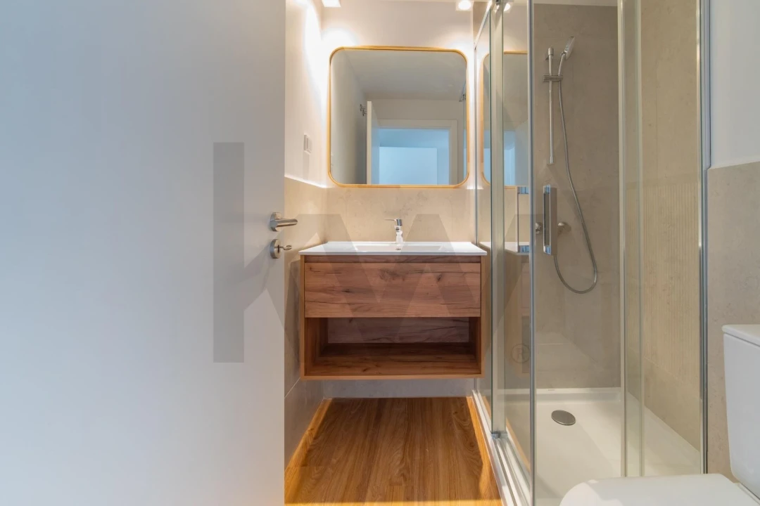 Apartamento T2 para Venda em Santo António dos Cavaleiros e Frielas Foto 14