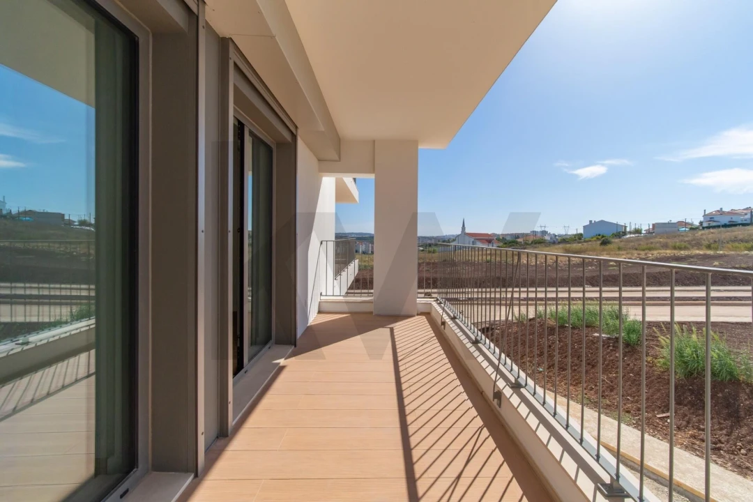 Apartamento T2 para Venda em Santo António dos Cavaleiros e Frielas Foto 31