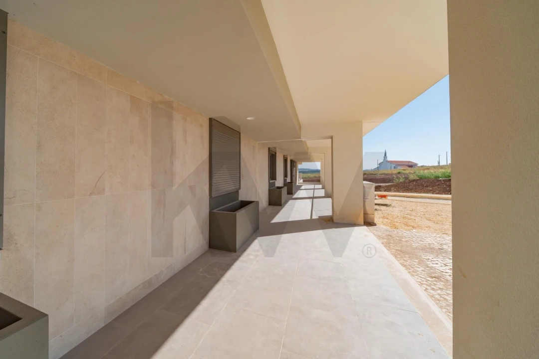 Apartamento T2 para Venda em Santo António dos Cavaleiros e Frielas Foto 35