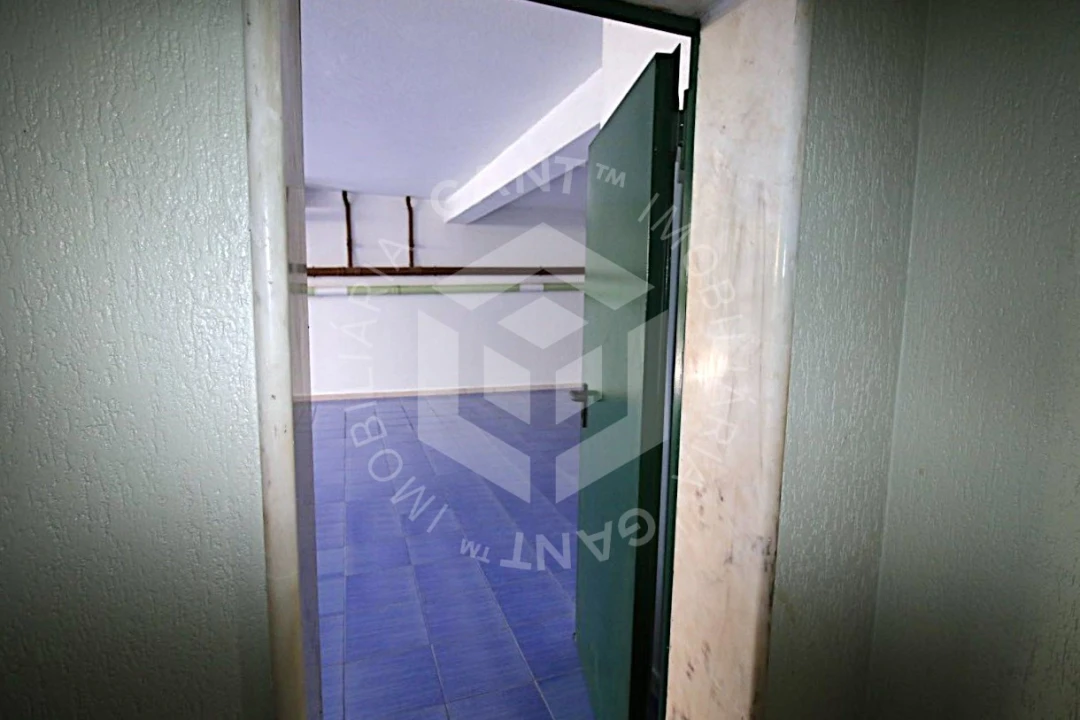 Garagem para Venda em Charneca de Caparica e Sobreda Foto 13
