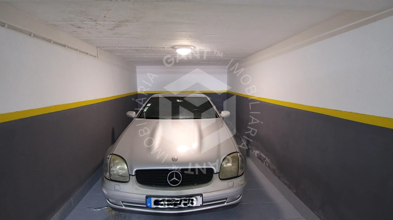 Garagem para Venda em Costa da Caparica Foto 2