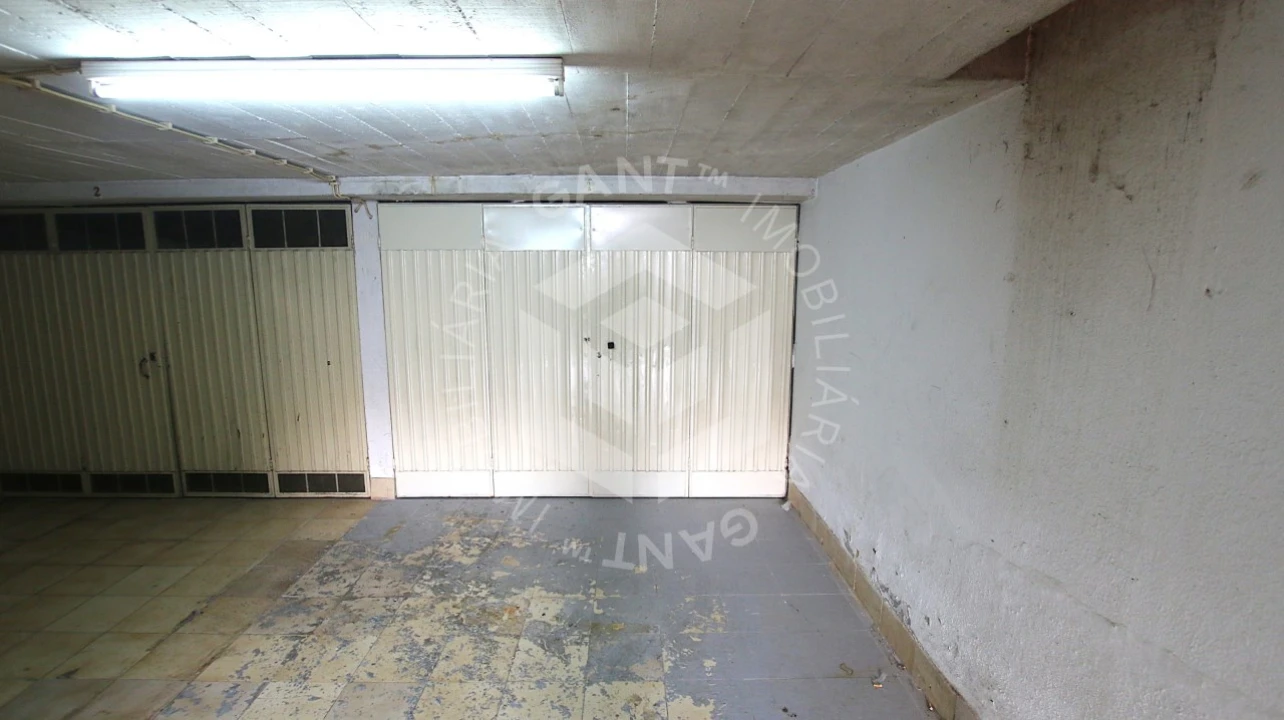 Garagem para Venda em Costa da Caparica Foto 5