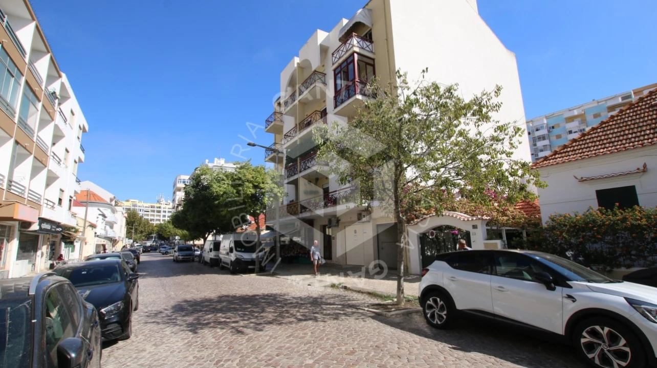 Garagem para Venda em Costa da Caparica Foto 12