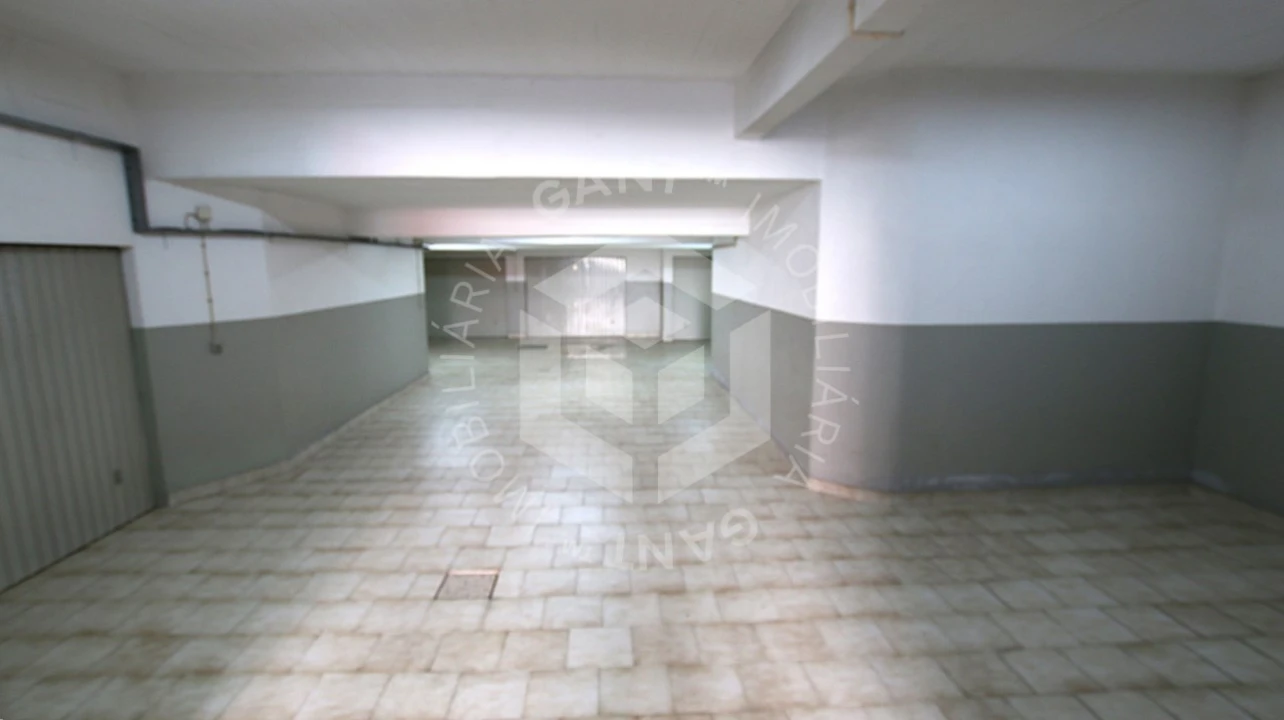 Garagem para Venda em Costa da Caparica Foto 5