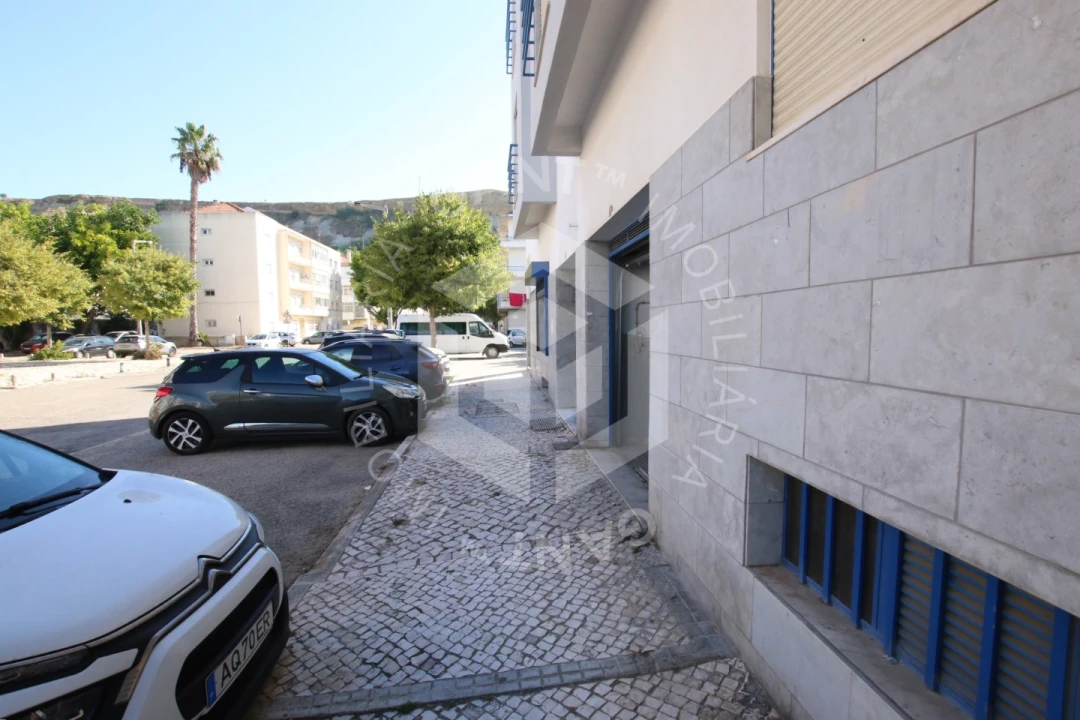 Garagem para Venda em Costa da Caparica Foto 7