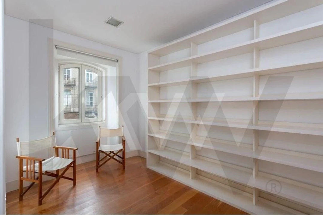 Apartamento T4 para Arrendamento em São Vicente Foto 3
