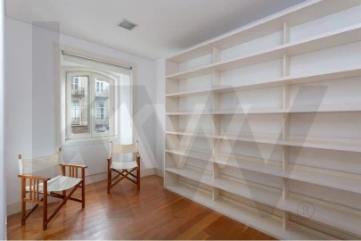 Apartamento T4 para Arrendamento em São Vicente