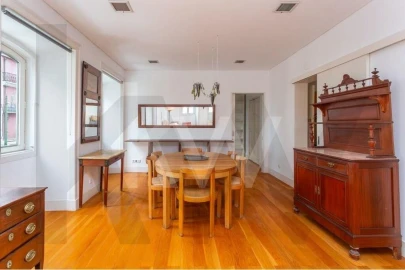Apartamento T4 para Arrendamento em São Vicente