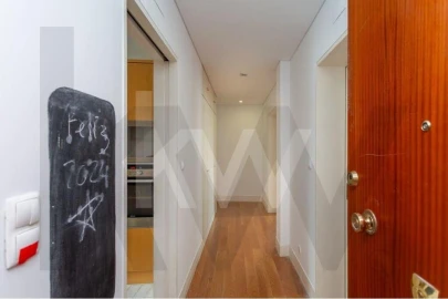 Apartamento T4 para Arrendamento em São Vicente