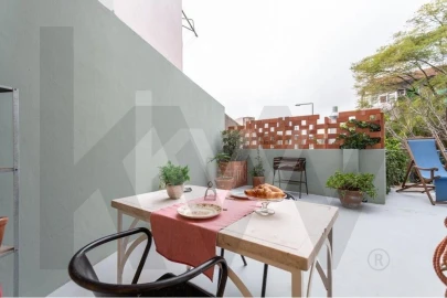 Apartamento T4 para Arrendamento em São Vicente
