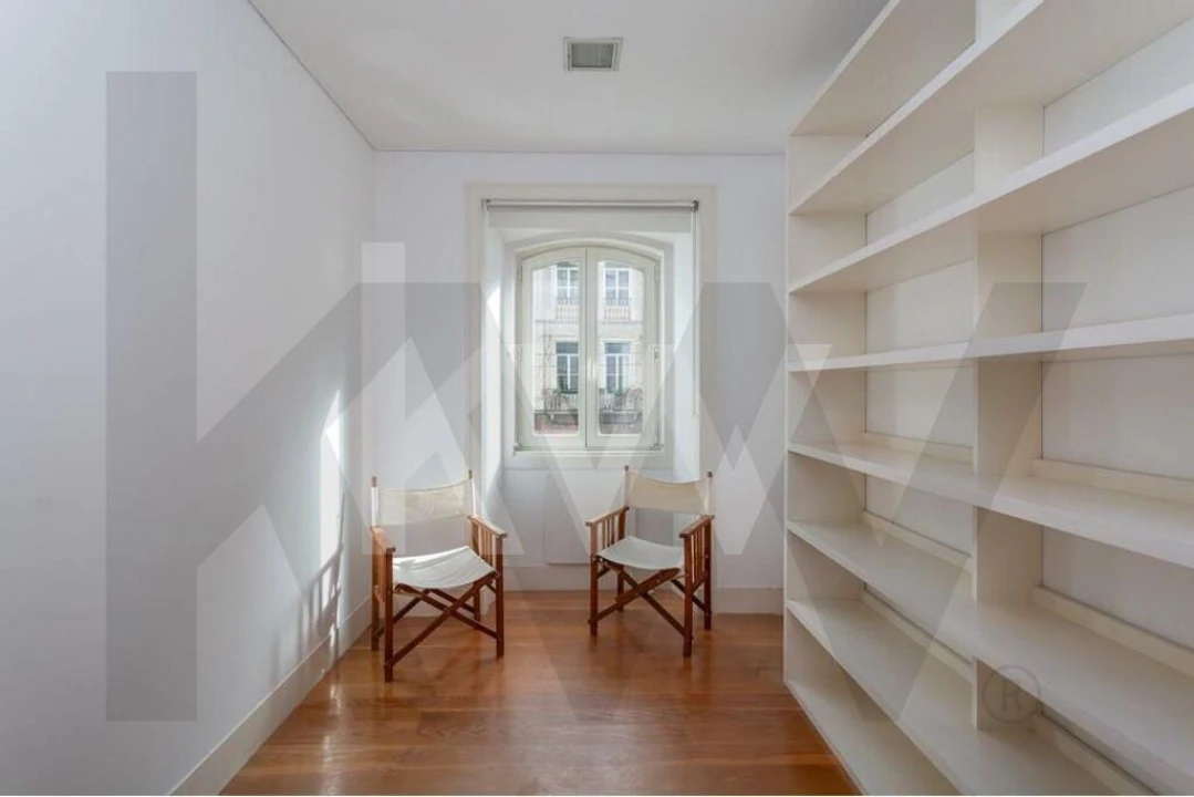 Apartamento T4 para Arrendamento em São Vicente Foto 4