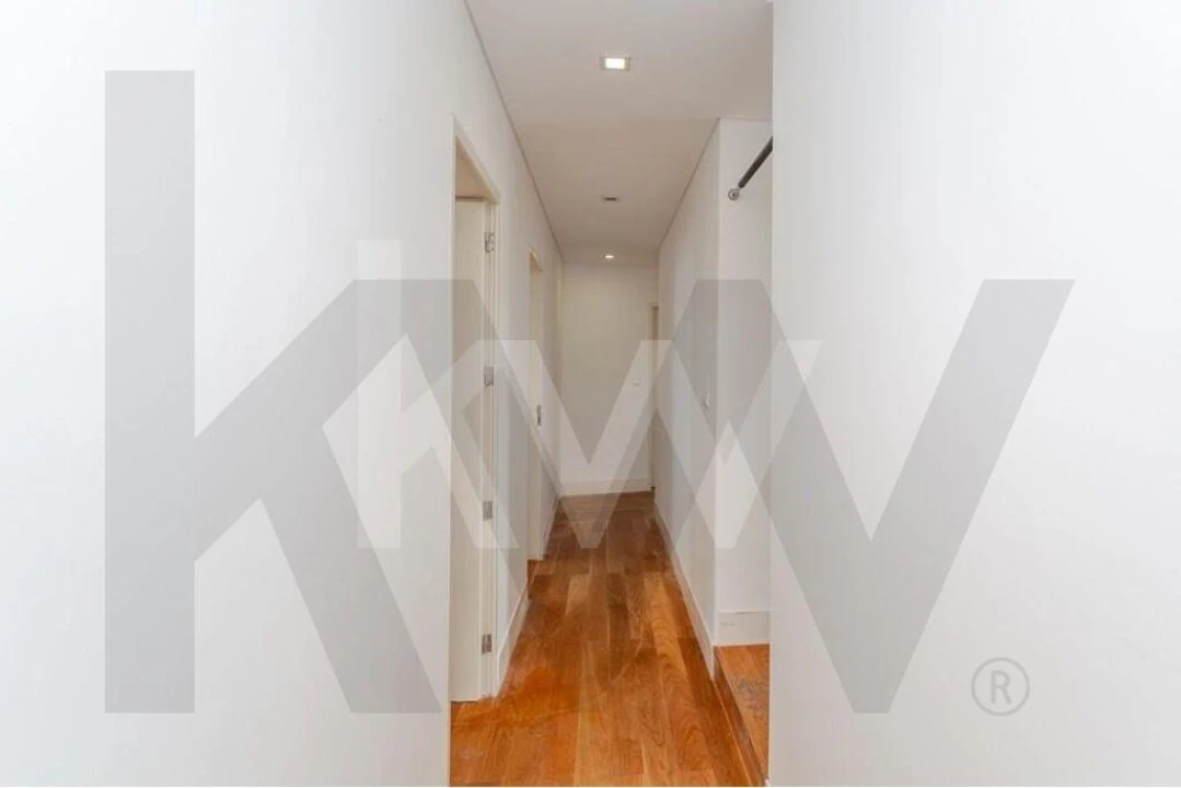 Apartamento T4 para Arrendamento em São Vicente Foto 14