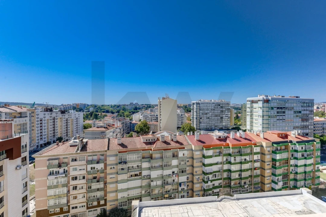 Apartamento T4 para Arrendamento em Lumiar Foto 6