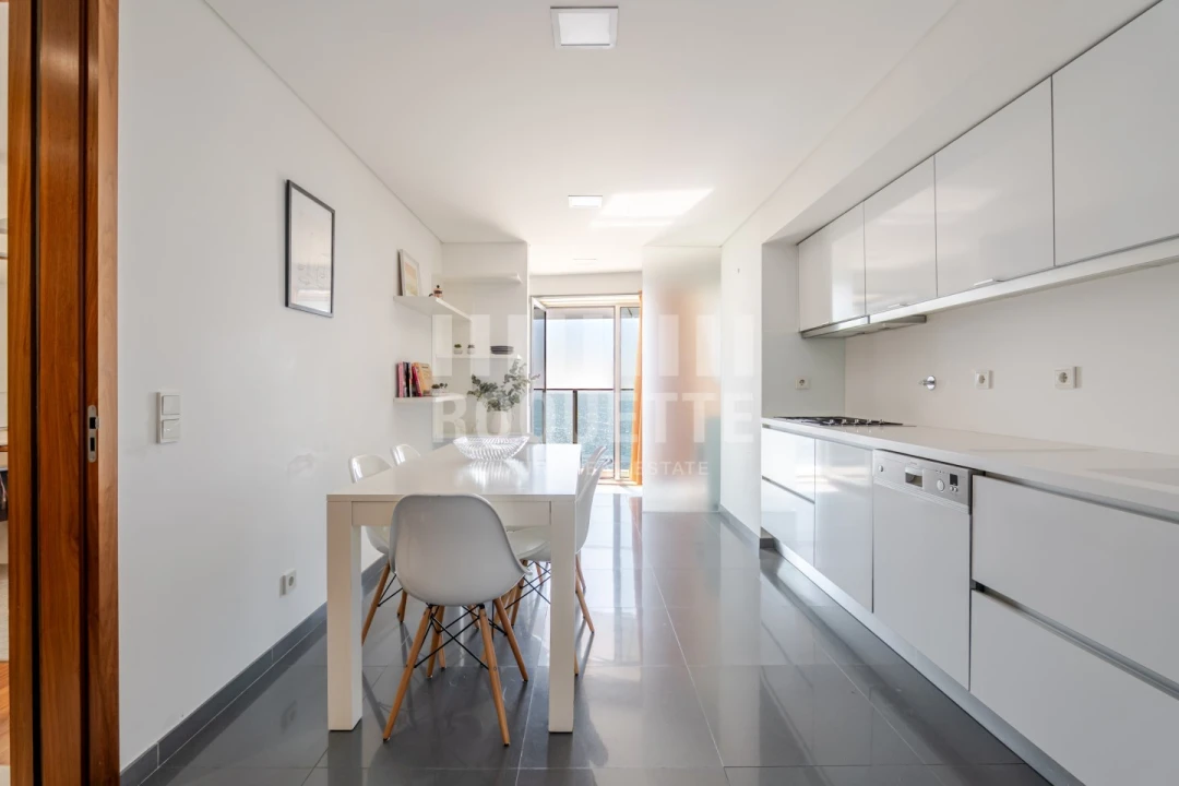 Apartamento T4 para Venda em Aldoar, Foz do Douro e Nevogilde Foto 28