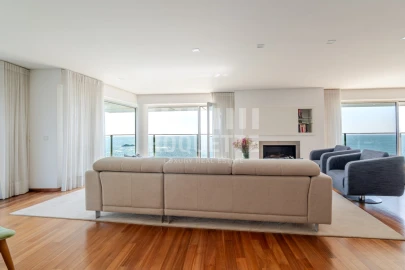Apartamento T4 para Venda em Aldoar, Foz do Douro e Nevogilde