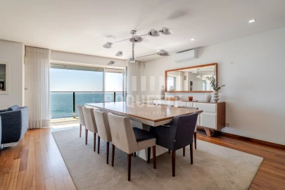 Apartamento T4 para Venda em Aldoar, Foz do Douro e Nevogilde