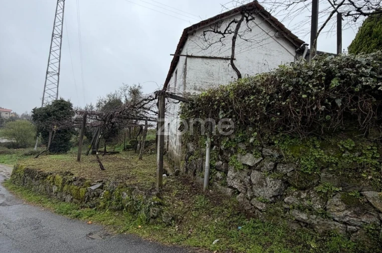 Moradia T2 para Venda em Eja Foto 7