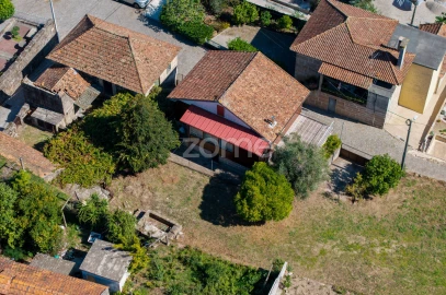 Moradia T2 para Venda em Avessadas e Rosém