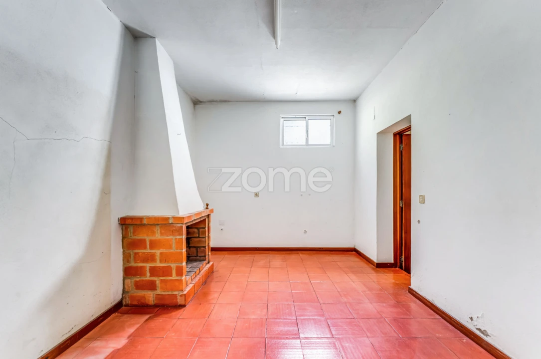 Moradia T2 para Venda em Avessadas e Rosém Foto 16