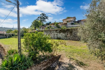 Moradia T2 para Venda em Avessadas e Rosém
