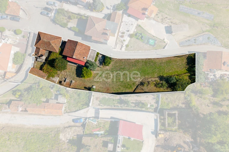 Moradia T3 para Venda em Avessadas e Rosém Foto 15