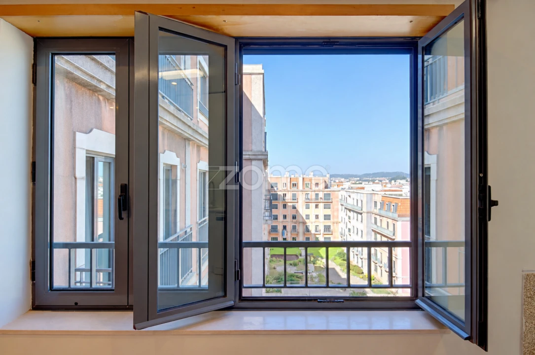 Apartamento T2 para Arrendamento em Vilar de Andorinho Foto 9