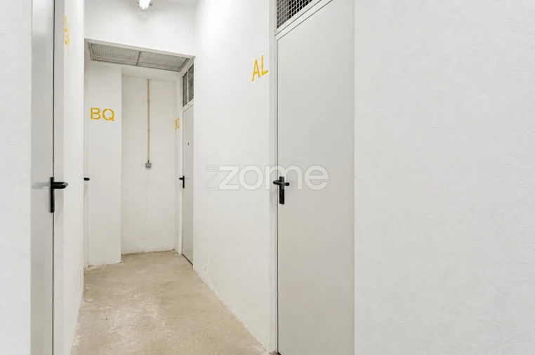 Apartamento T2 para Arrendamento em Vilar de Andorinho Foto 17