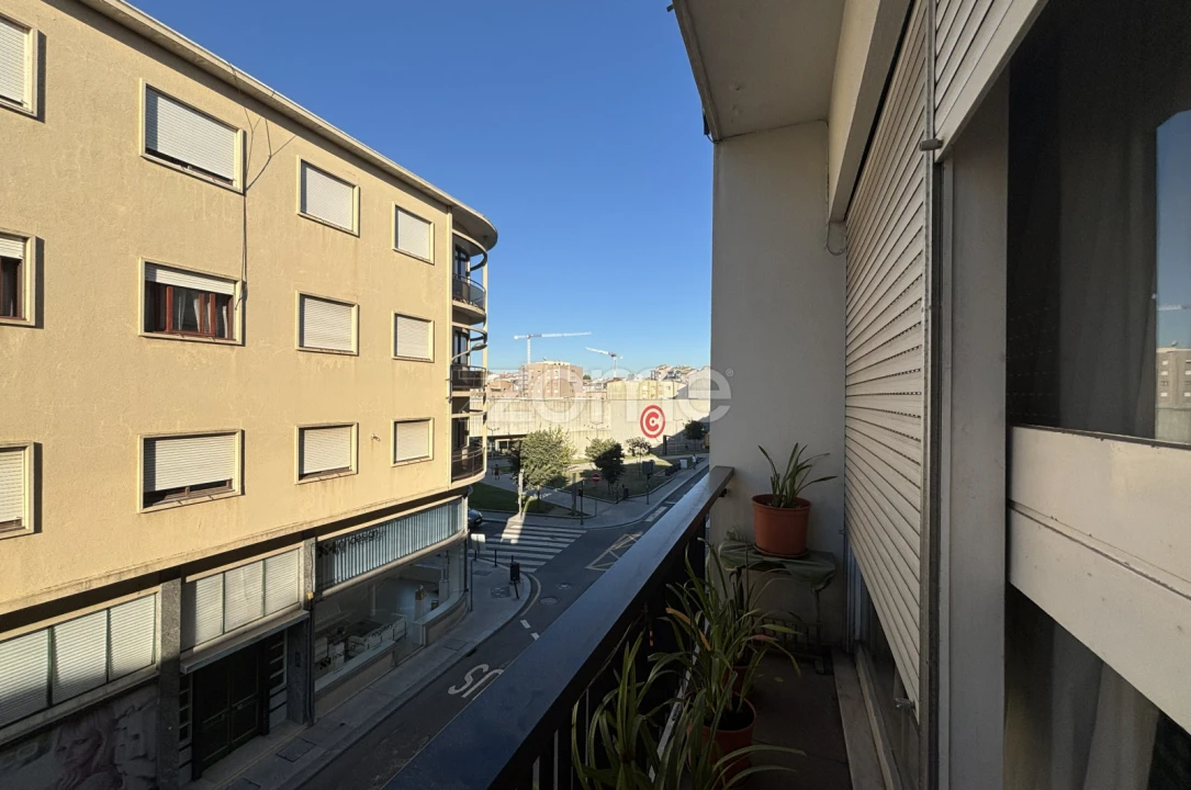 Apartamento T2 para Venda em Bonfim Foto 5