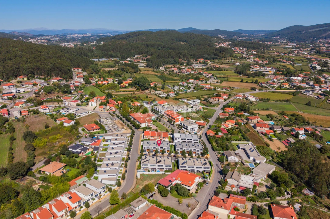 Moradia T3 para Venda em Arnoso (Santa Maria e Santa Eulália) e Sezures Foto 35