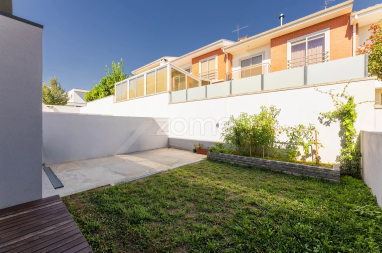 Moradia T3 para Venda em Arnoso (Santa Maria e Santa Eulália) e Sezures Foto 17