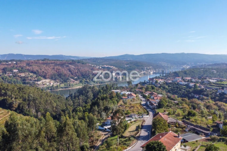 Terreno para Venda em Sandim, Olival, Lever e Crestuma Foto 2