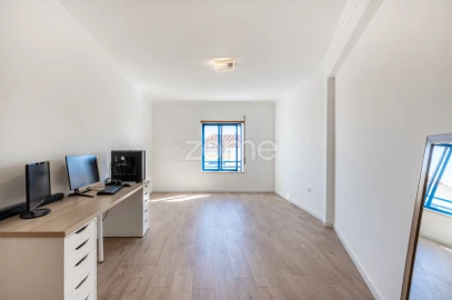 Apartamento T3 para Venda em Marinha Grande