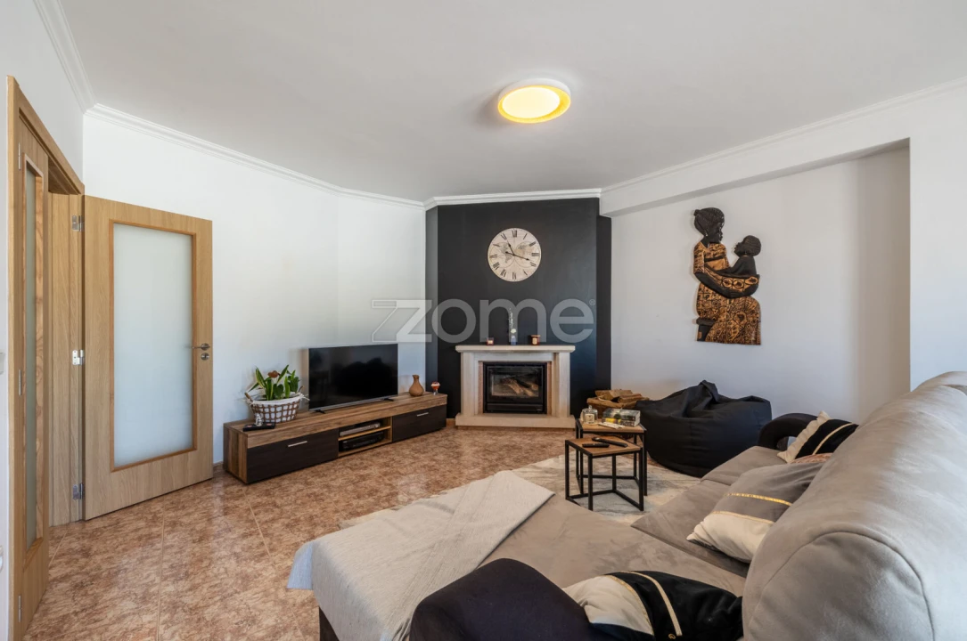 Apartamento T3 para Venda em Marinha Grande Foto 28