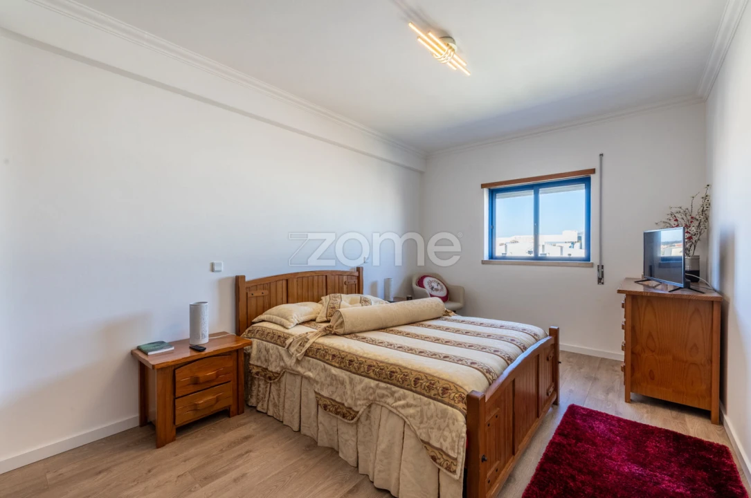 Apartamento T3 para Venda em Marinha Grande Foto 30