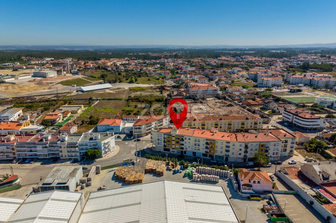 Apartamento T3 para Venda em Marinha Grande Foto 2