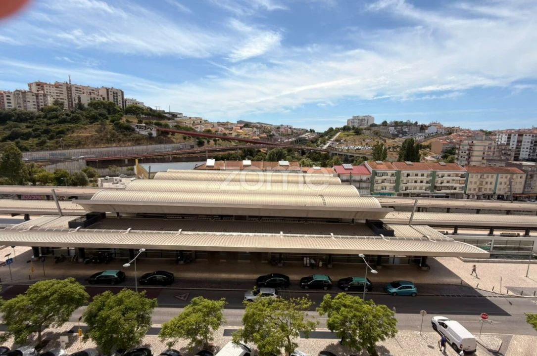 Apartamento T2 para Venda em Agualva e Mira-Sintra Foto 25