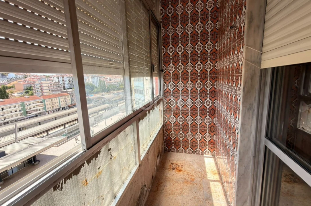 Apartamento T2 para Venda em Agualva e Mira-Sintra Foto 22