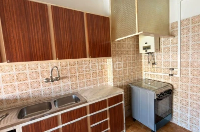 Apartamento T2 para Venda em Agualva e Mira-Sintra