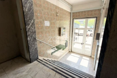 Apartamento T2 para Venda em Agualva e Mira-Sintra
