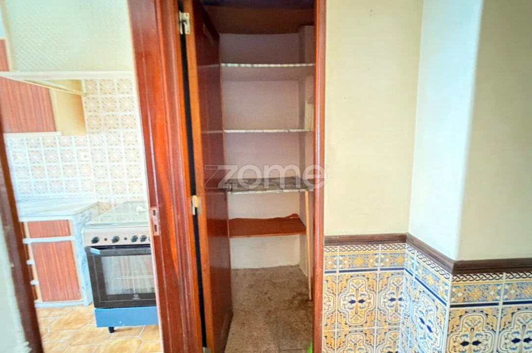 Apartamento T2 para Venda em Agualva e Mira-Sintra Foto 12