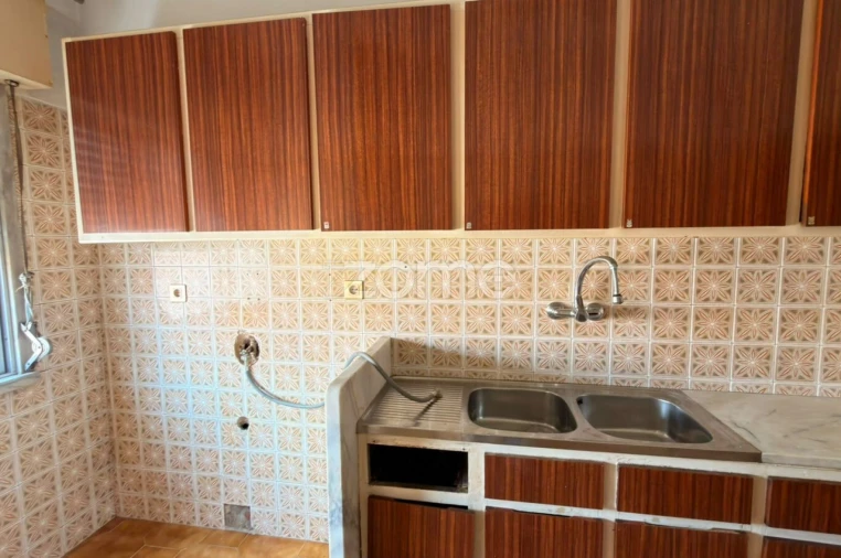 Apartamento T2 para Venda em Agualva e Mira-Sintra Foto 11