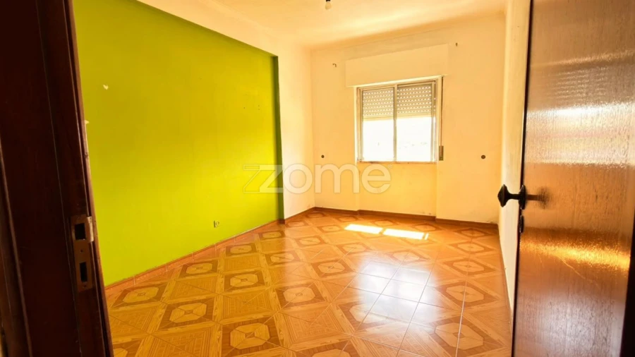 Apartamento T2 para Venda em Agualva e Mira-Sintra