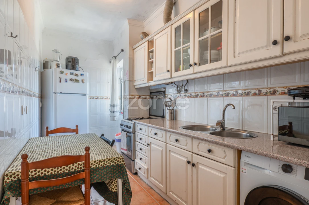 Apartamento T2 para Venda em Laranjeiro e Feijó Foto 11