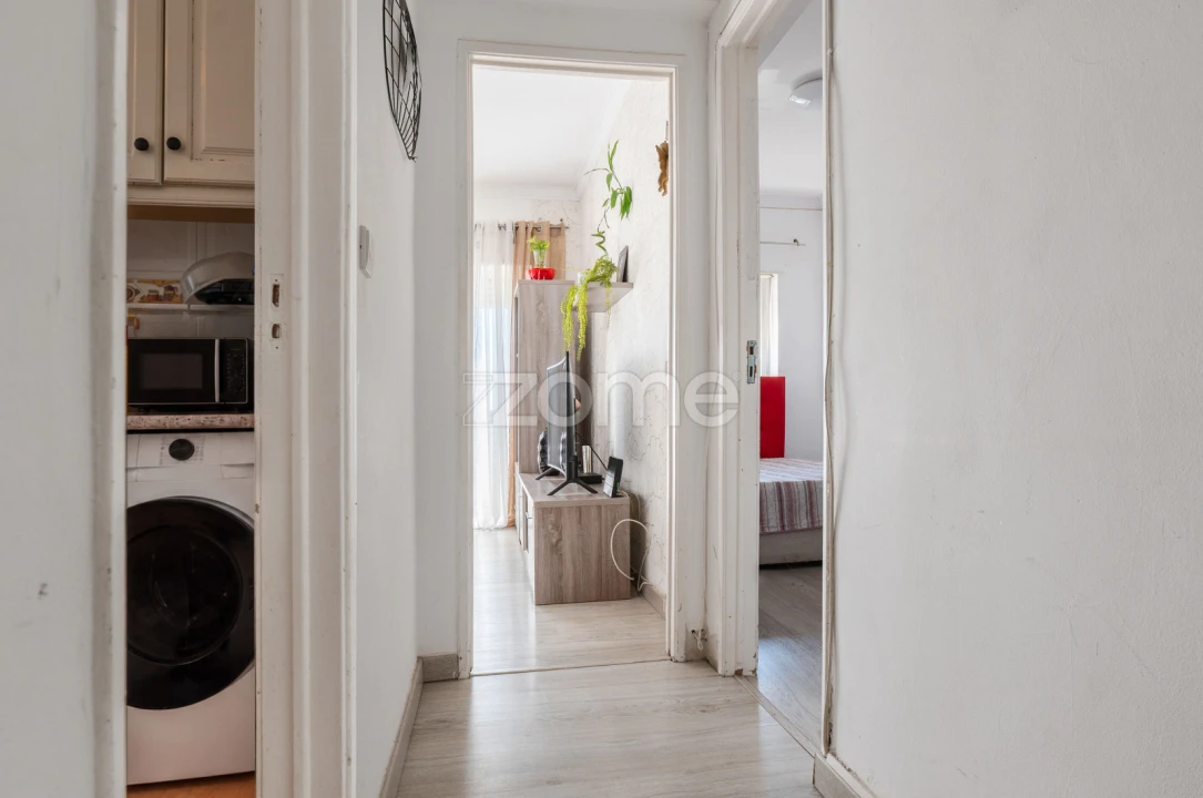 Apartamento T2 para Venda em Laranjeiro e Feijó Foto 10