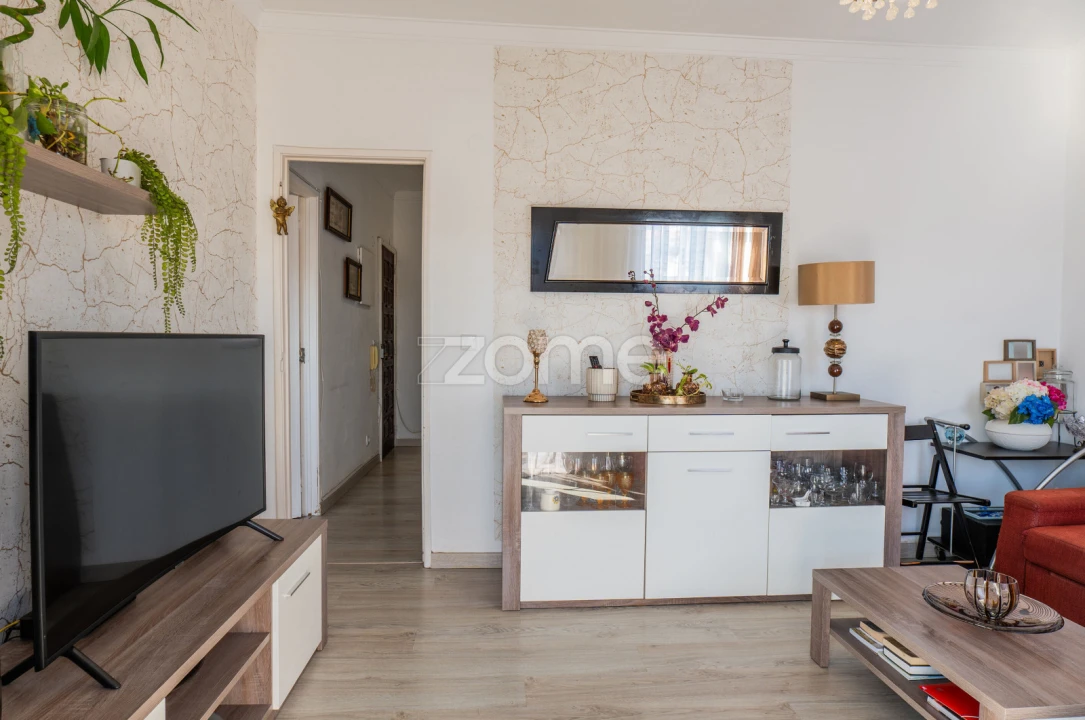 Apartamento T2 para Venda em Laranjeiro e Feijó Foto 16