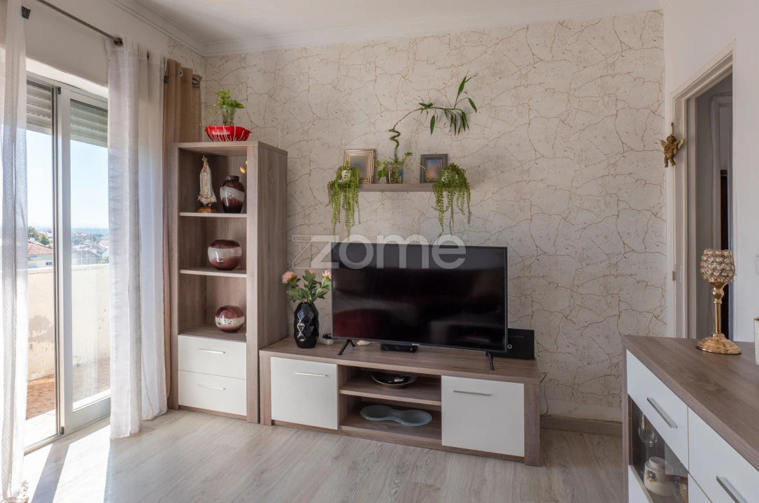 Apartamento T2 para Venda em Laranjeiro e Feijó Foto 18