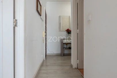 Apartamento T2 para Venda em Laranjeiro e Feijó