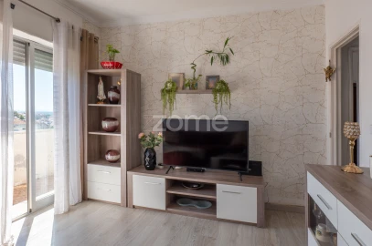 Apartamento T2 para Venda em Laranjeiro e Feijó