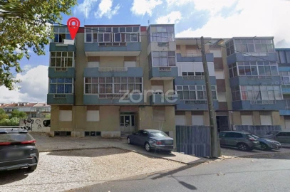 Apartamento T2 para Venda em Laranjeiro e Feijó