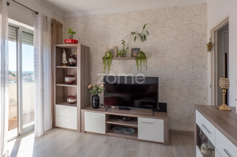 Apartamento T2 para Venda em Laranjeiro e Feijó Foto 18